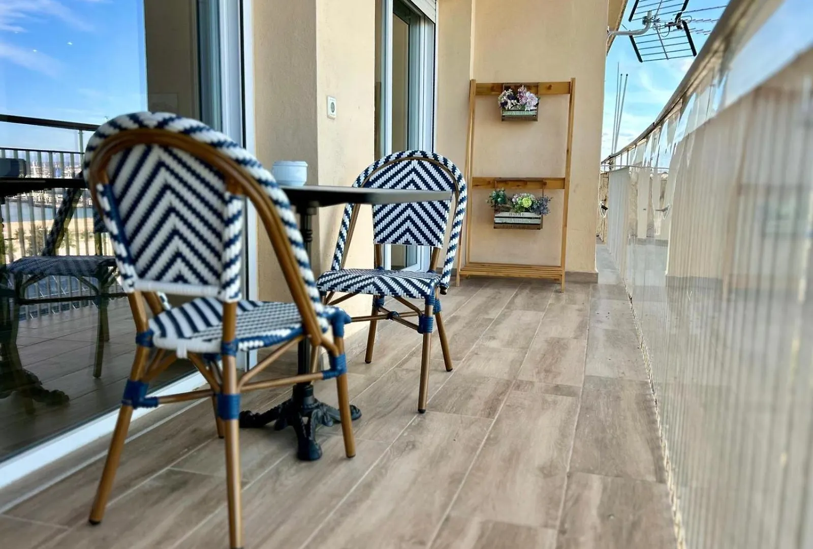 Apartamento Moderno Y Amplio Con Vistas A La Bahia Algeciras